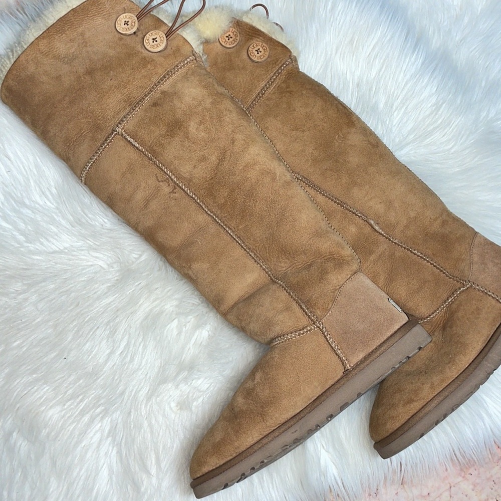 UGG OVER THE KNEE BAILEY BUTTON BOOTS 8 - Picture 4 of 6